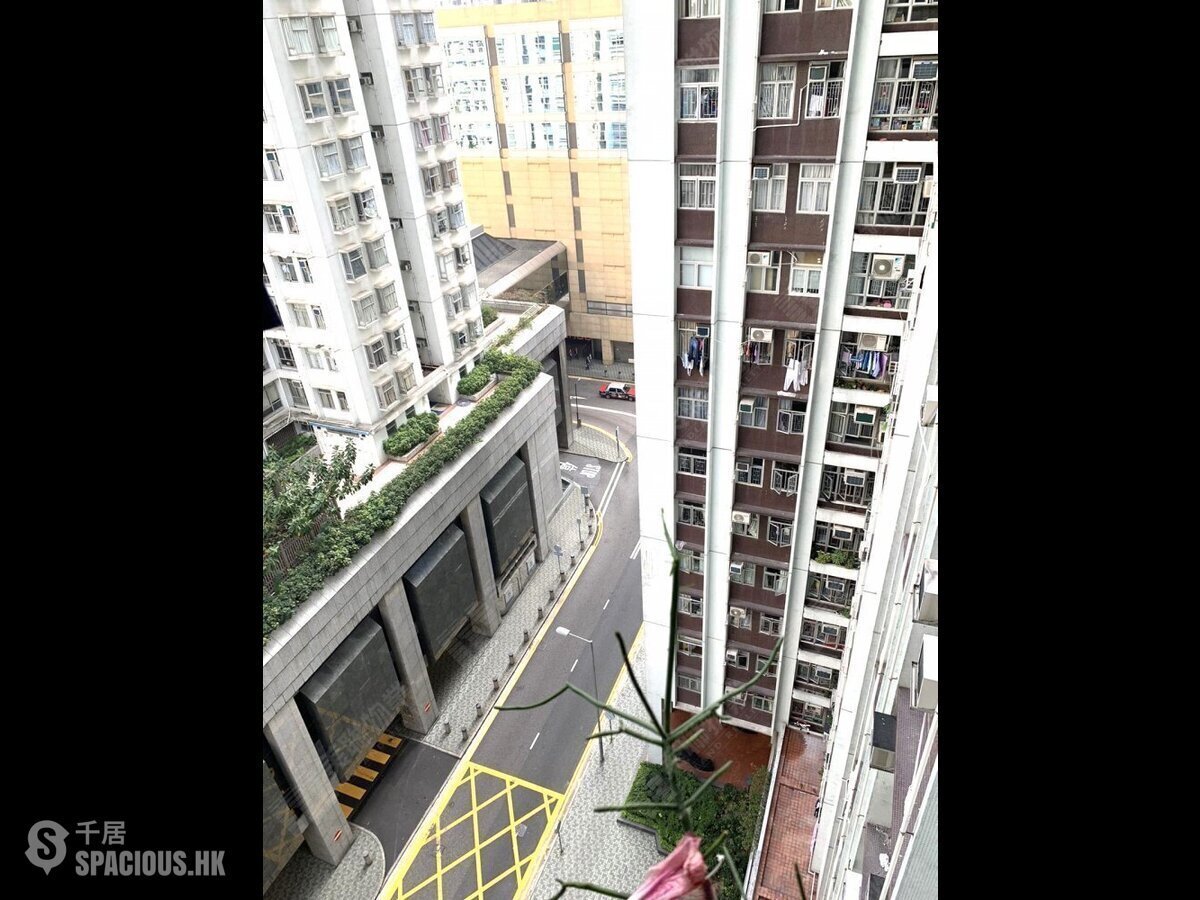 Tai Koo Shing - Tai Koo Shing Kam Din Terrace Yen Kung Mansion 01