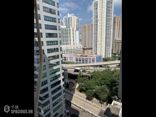 Shau Kei Wan - Ka Fook Building 01