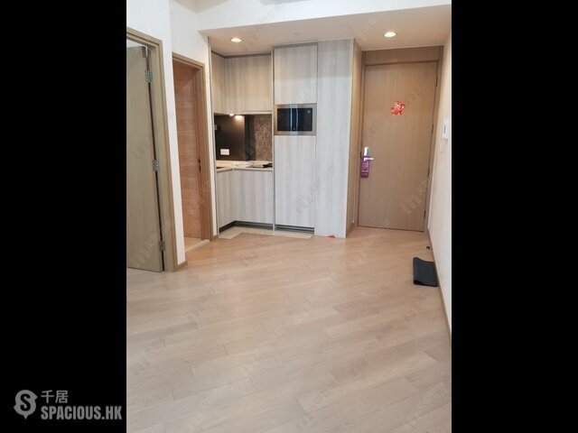 Tuen Mun - Eight Regency 01