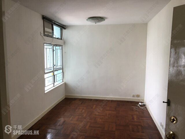 Tuen Mun - Miami Beach Towers 01
