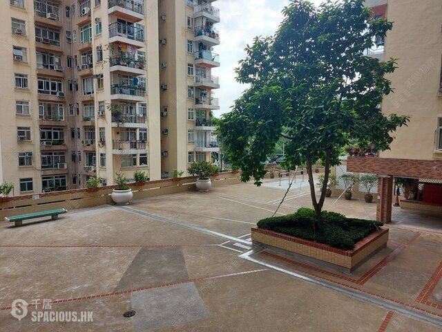 Lai Chi Kok - Mei Foo Sun Chuen Phase 5 01