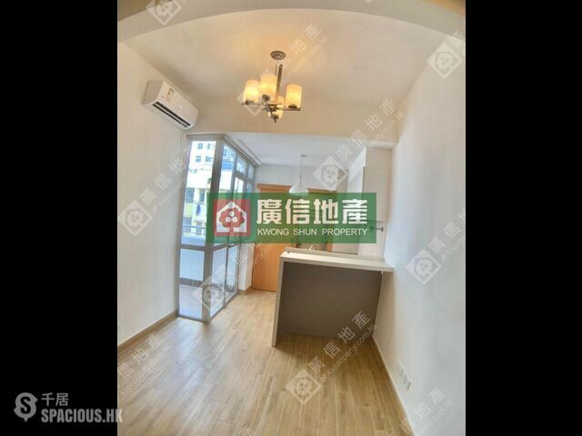 Mong Kok - 925, Canton Road 01