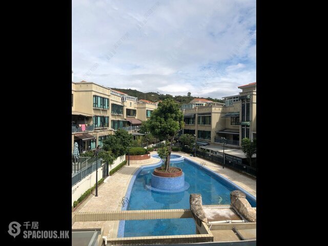 Lam Tei - Villa Pinada 01