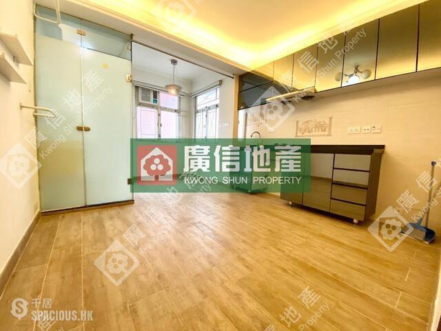Mong Kok - Winfield Building 01