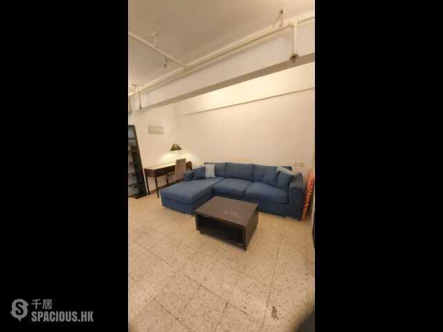 Central - 23, Li Yuen Street West 01