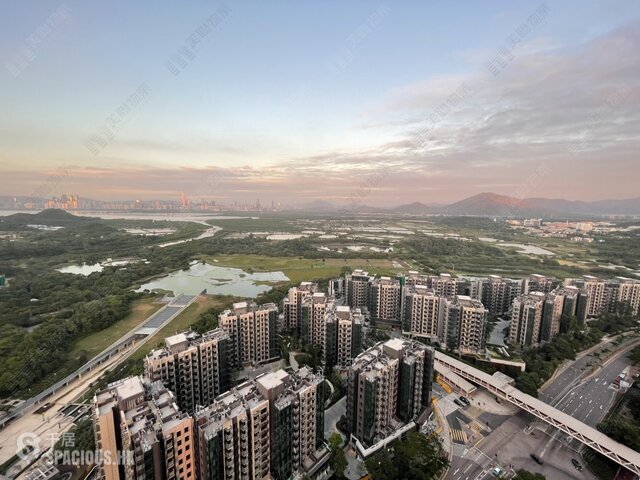 Tin Shui Wai - Vianni Cove 01