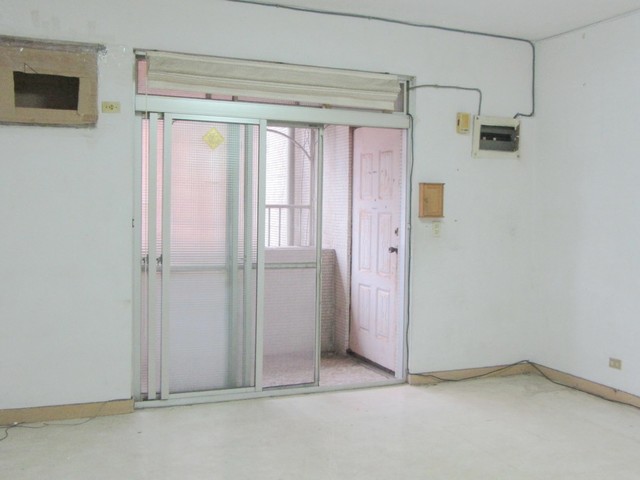 Xinyi - No. XX, Alley 2, Lane 76, Section 6, Xinyi Rd, Xinyi District, Taipei City, Taiwan 110 01