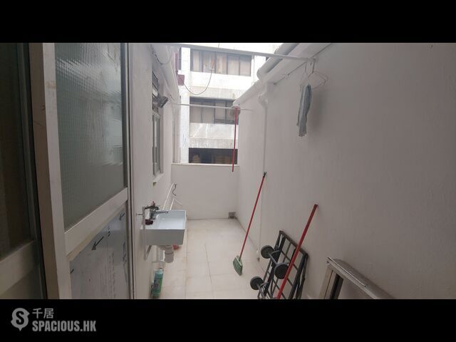 Sai Ying Pun - 203-205, Des Voeux Road West 01