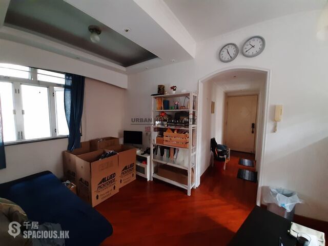 Shau Kei Wan - On Lok Building 01