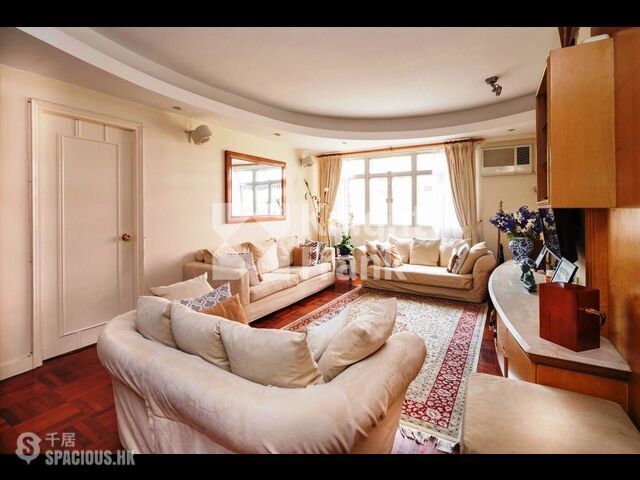 Fortress Hill - Kingsfield Garden 01