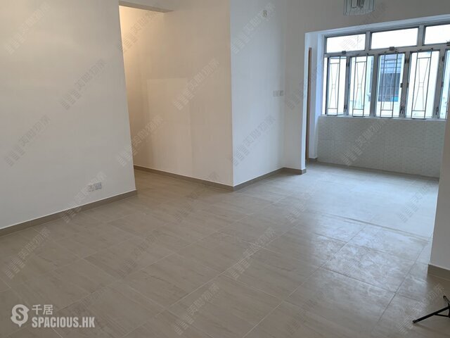 Yau Yat Chuen - Begonia Court 01