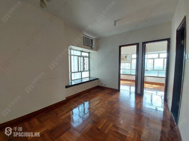 Sheung Shui - Sheung Shui Centre 01