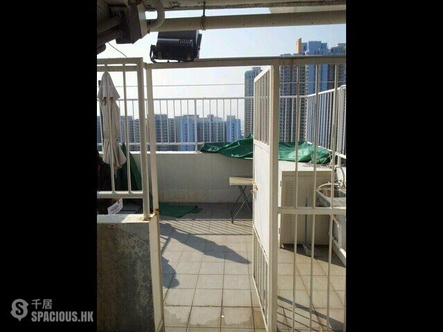 Mong Kok - New Man Lee Building 01