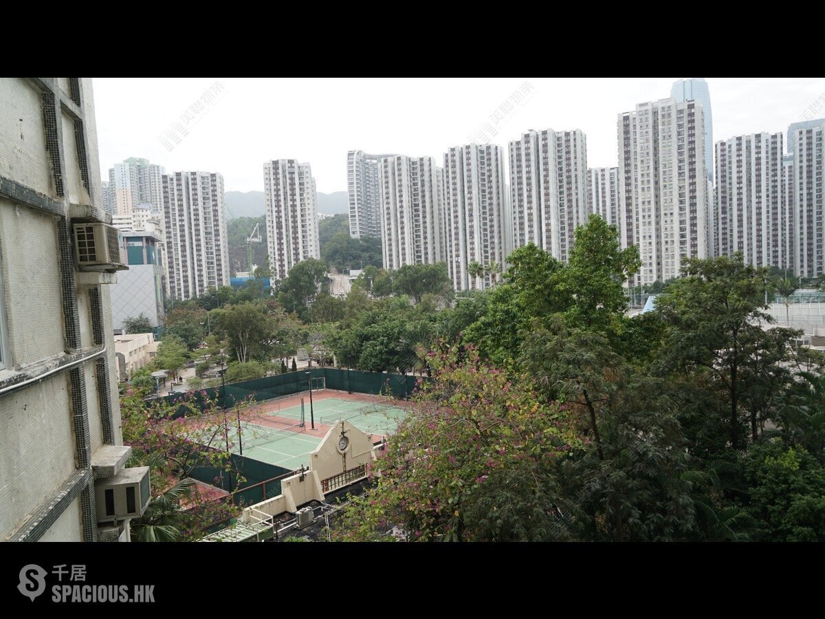 Sai Wan Ho - Lei King Wan Sites A Block 4 Kwun Fung Mansion 01