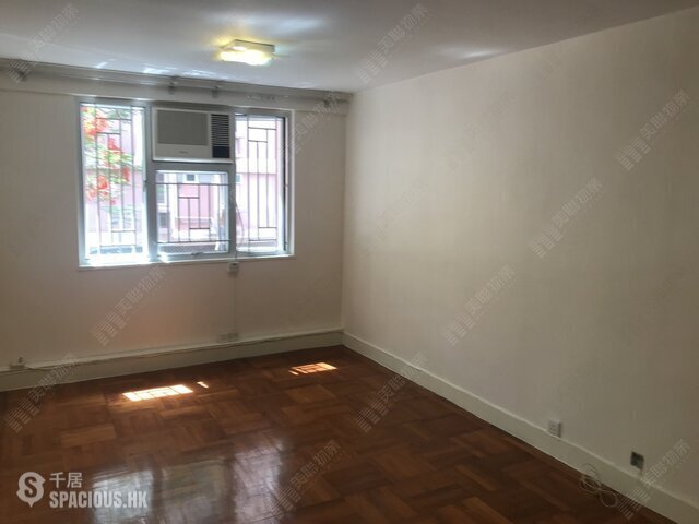Beacon Hill - Broadway Towers 01