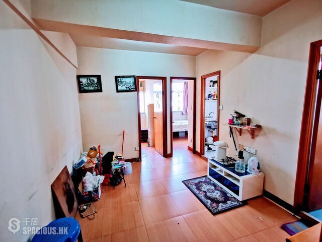 Mong Kok - Golden Mansion 01
