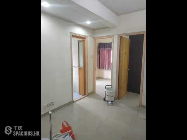 To Kwa Wan - Wang Fung Building 01