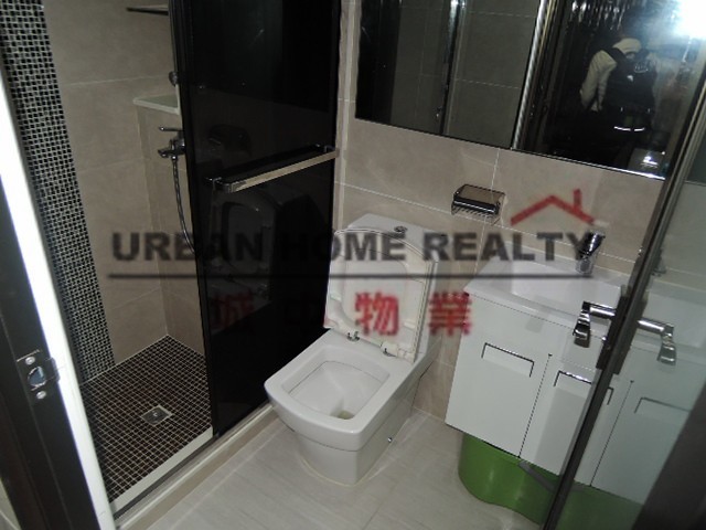Wan Chai - 9, Tai Yuen Street 01