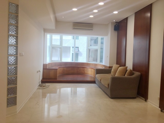 Xinyi - No. XX, Fude St, Xinyi District, Taipei City, Taiwan 110 01
