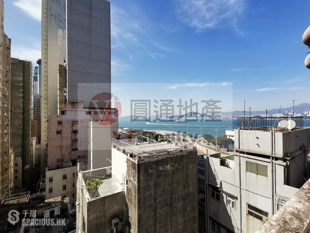 Sai Ying Pun - Lap Poon Building 01