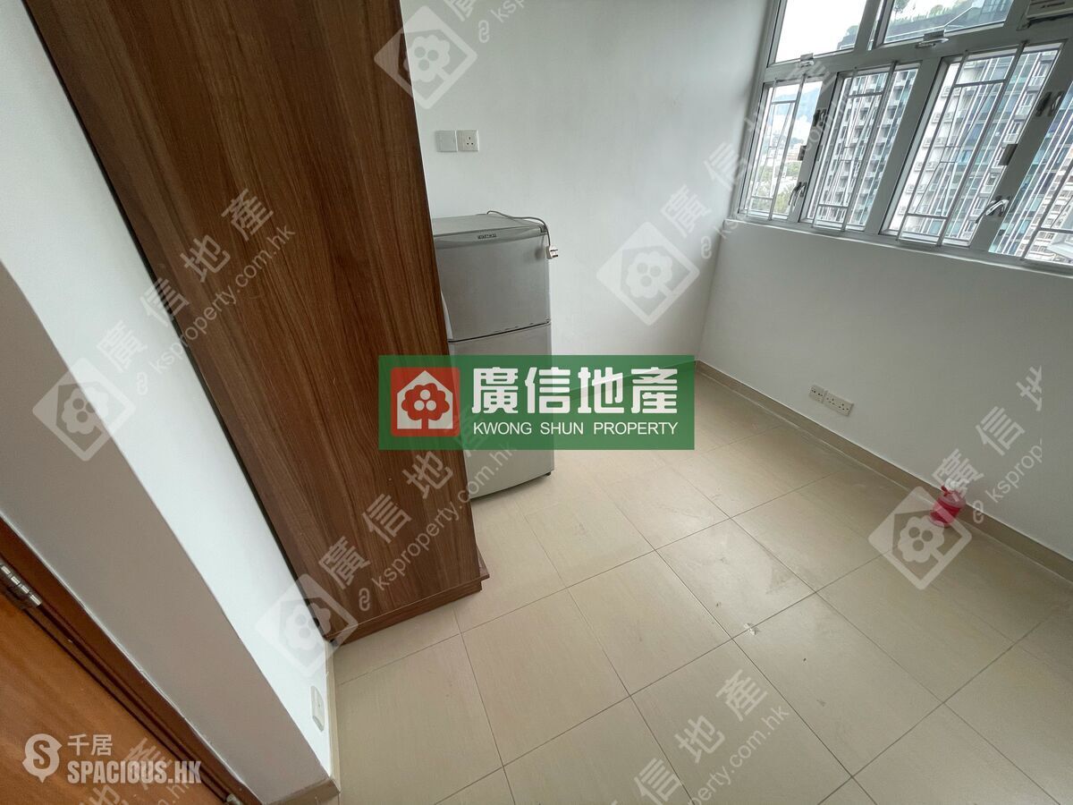 Causeway Bay - Tak Fat Building 01