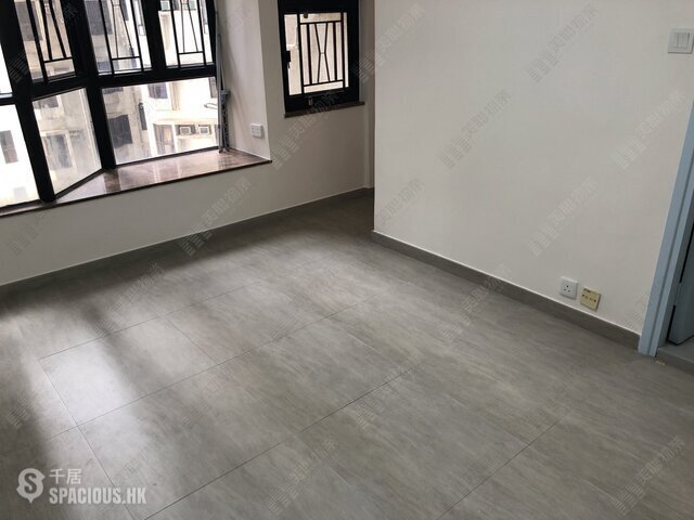 筲箕灣 - 筲箕灣廣場 01