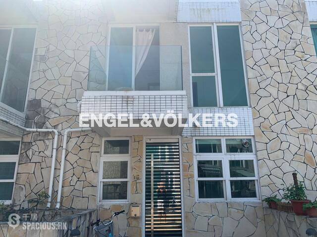 Cheung Chau - New Villa Cecil Phase 1 01