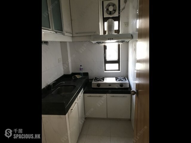 Tsuen Wan - Luk Yeung Sun Chuen 01