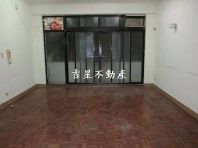 Daan - 台北市大安區忠孝東路三段, Daan District 01