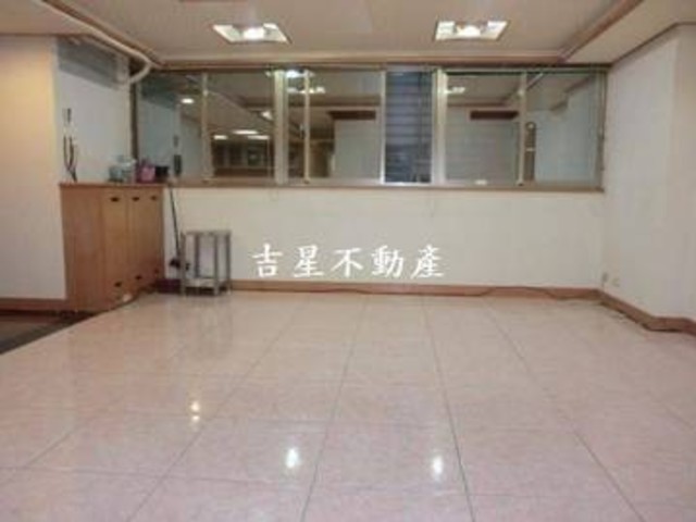 中山區 - 104台灣台北市中山區南京東路一段 01