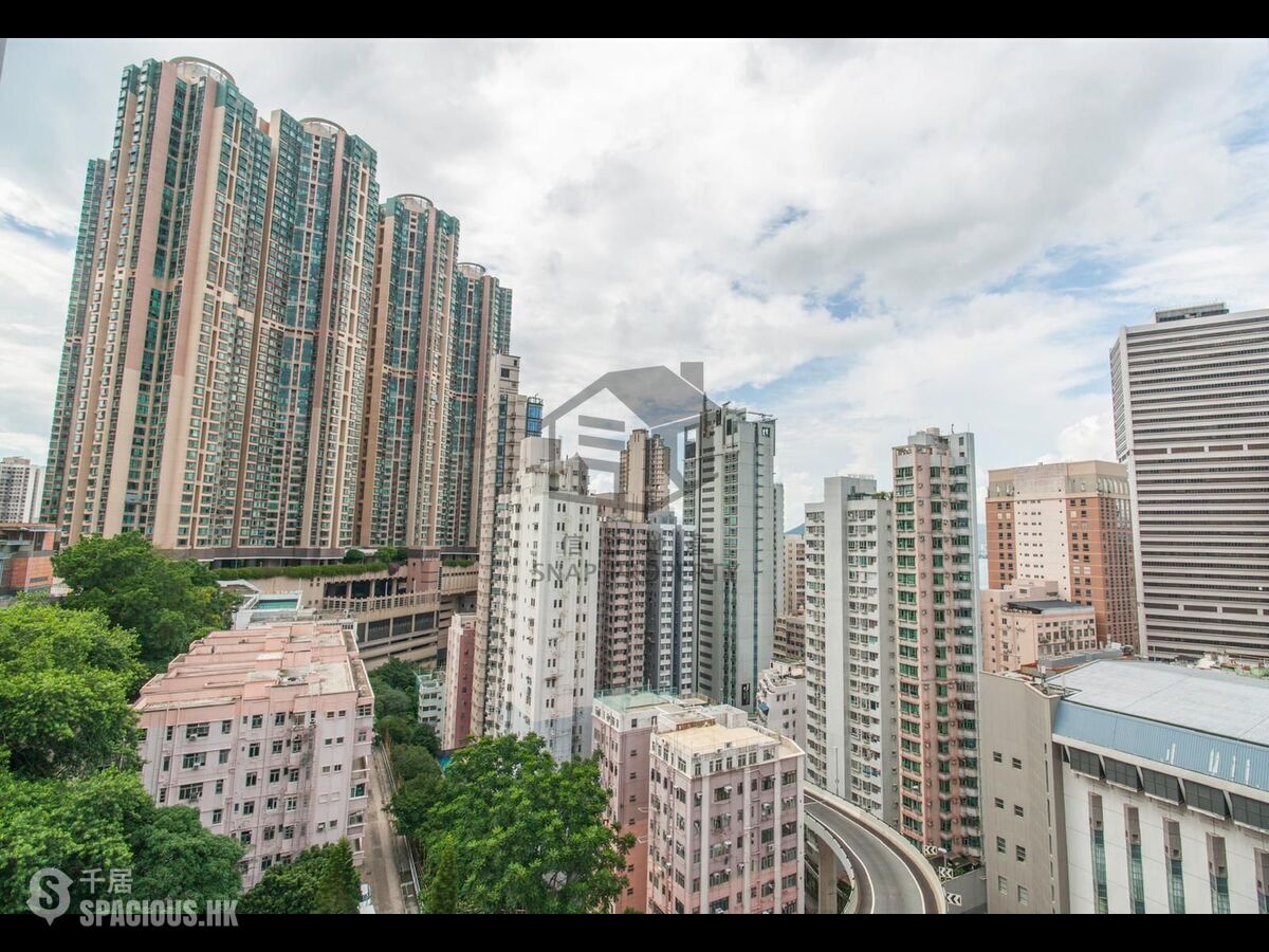 Shek Tong Tsui - Yen Oi Garden 01