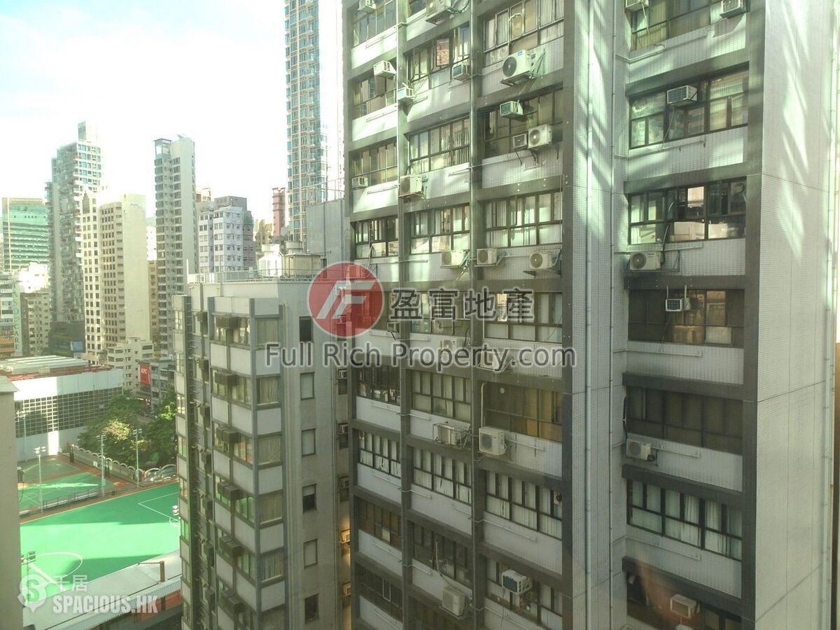Wan Chai - Yam Tze Commercial Building 01