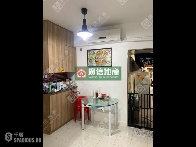 Mong Kok - Hang Tung Building 01