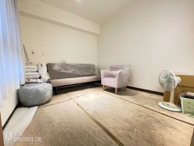 Songshan - No. XX, Lane 101, Baoqing Street, Songshan District, Taipei City, Taiwan 105 01