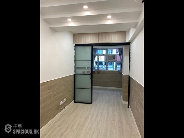 堅尼地城 - 卑路乍街52-54號 01