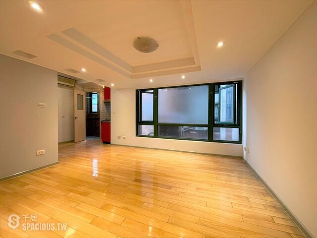 Xinyi - No. XXX, Songshan Rd, Xinyi District, Taipei City, Taiwan 110 01