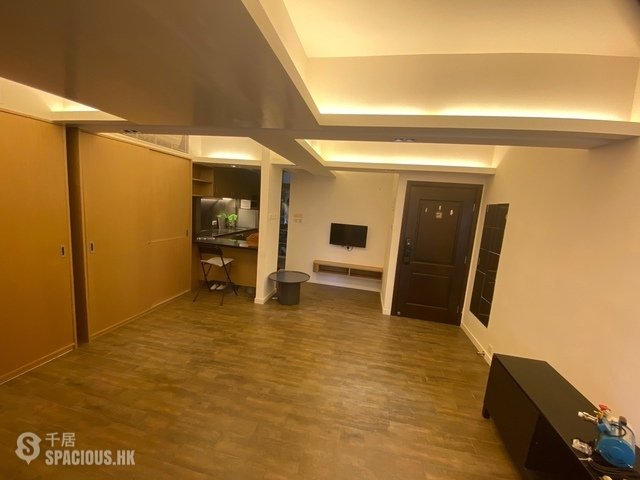 Central - 20, Gage Street 01