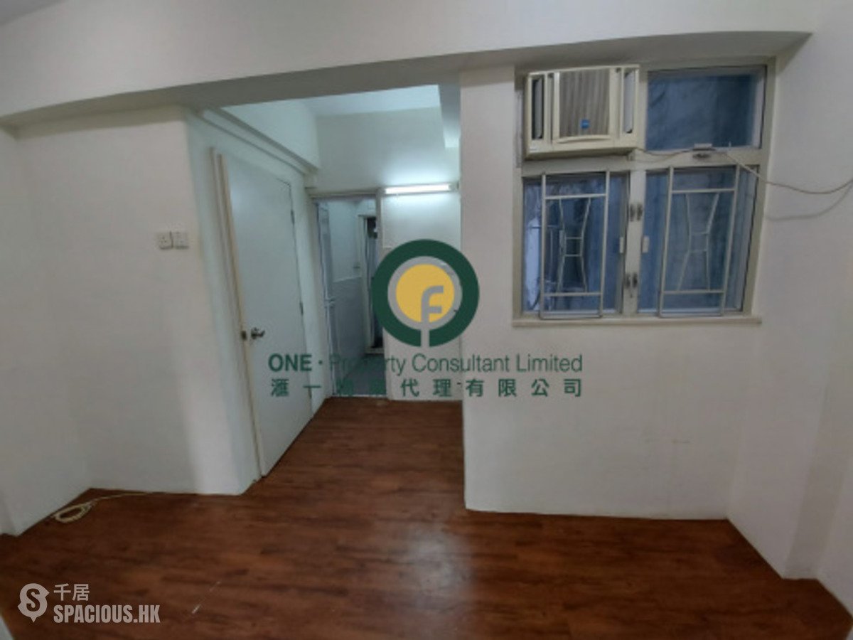 Sai Ying Pun - 6-8, Eastern Street 01