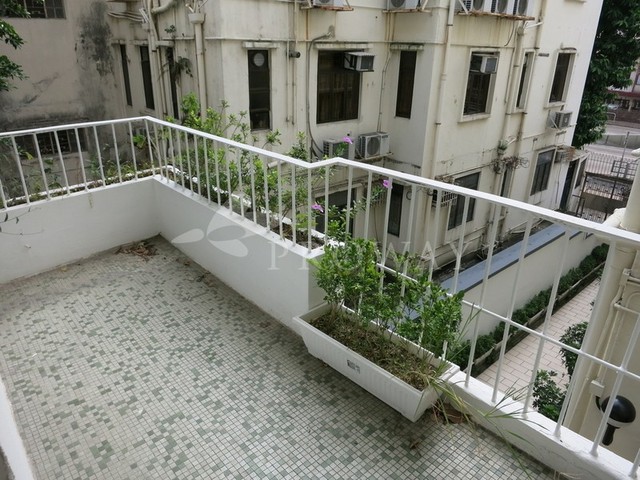 Happy Valley - Bluejay Residence 01