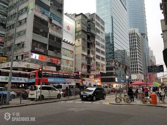 Mong Kok - Lung Fai House 01