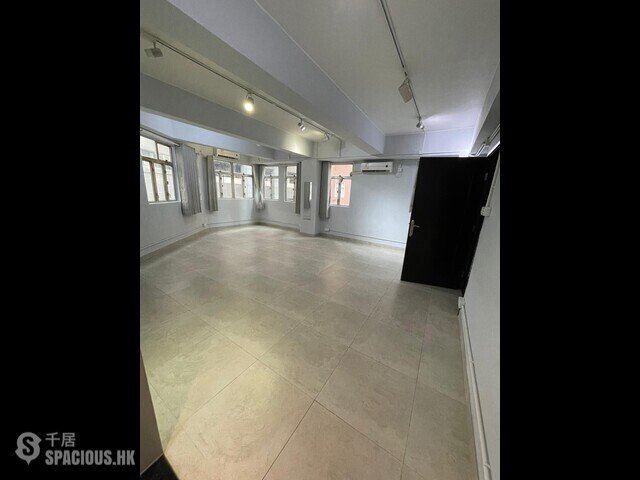 Sai Ying Pun - 204-208, Queen's Road West 01