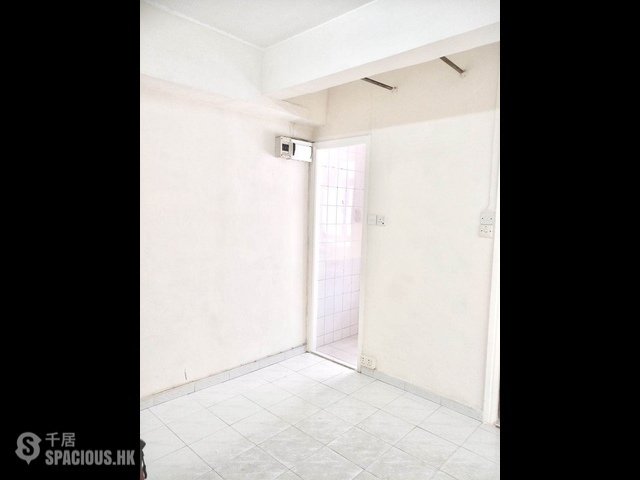 Tai Kok Tsui - Fuk Ming Building 01