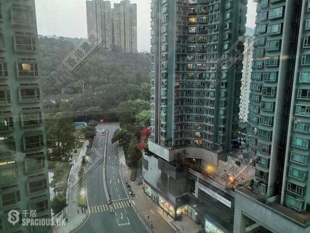 Tseung Kwan O - The Pinnacle 01