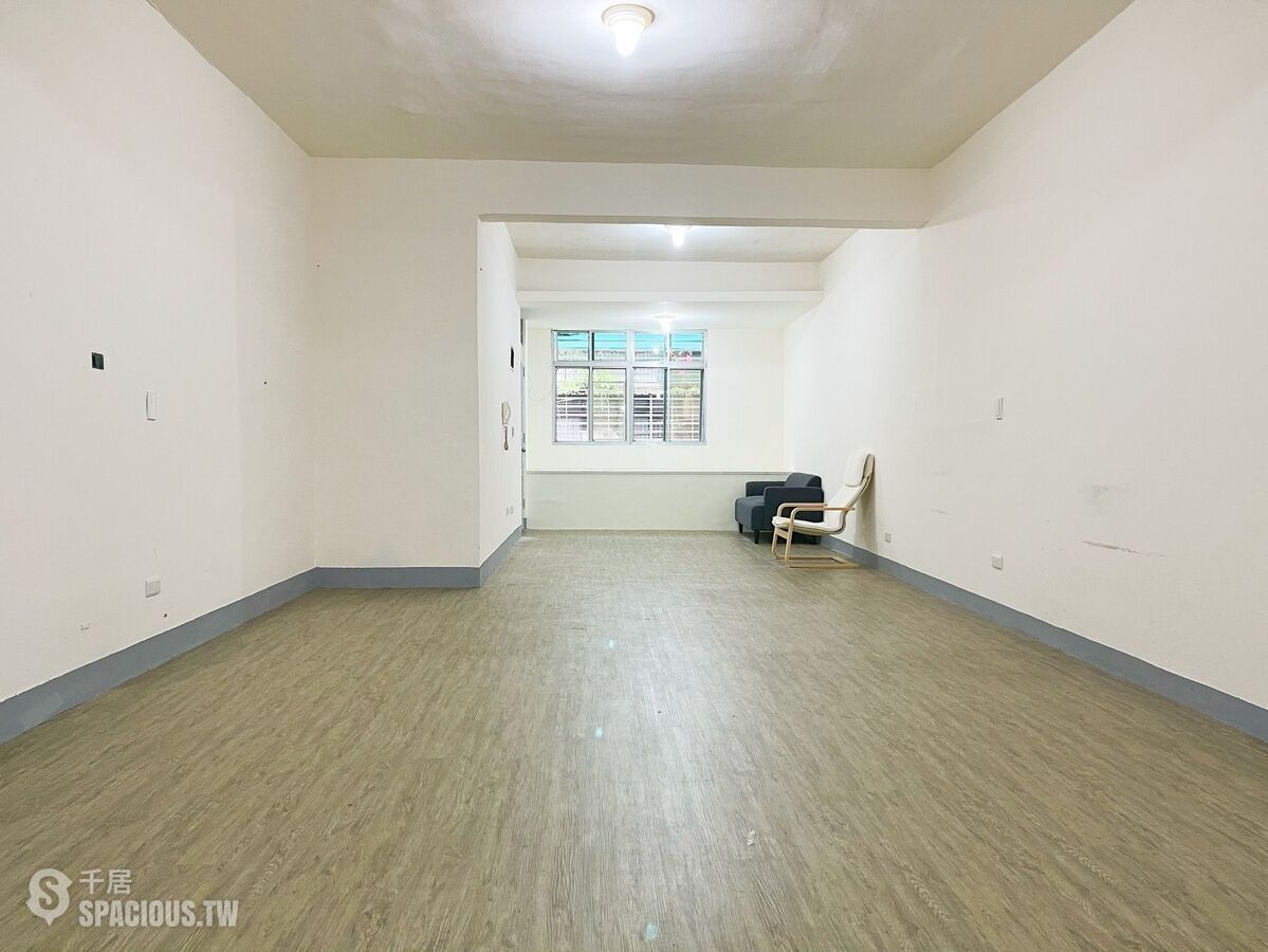 Sanchong - No. X, Alley 48, Lane 41, Chenggong Road, Sanchong District, New Taipei City, Taiwan 241 01