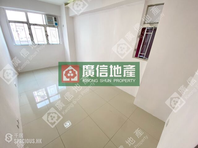 Mong Kok - Cheong Fai Mansion 01