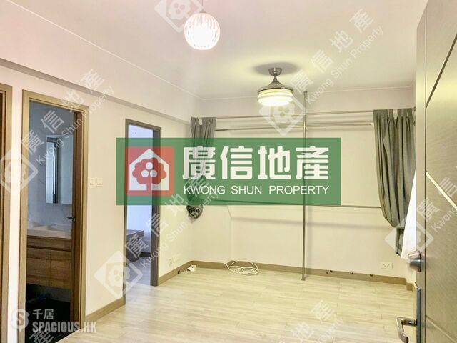 Sham Shui Po - Cheung Shing Building 01