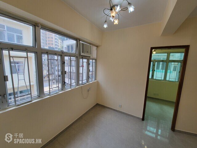 Tai Hang - 12, King Street 01