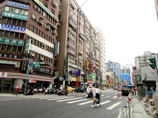 Songshan - XX Section 3, Bade Road, Songshan, Taipei 07
