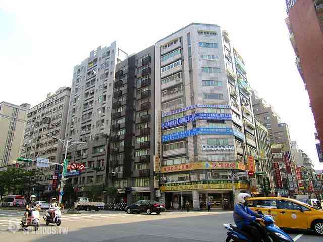 Daan - No. XXX, Section 3, Xinyi Rd, Da’an District, Taipei City, Taiwan 106 02