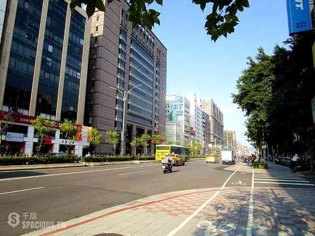Songshan - No. XXX, Section 3, Nanjing E Rd, Songshan District, Taipei City, Taiwan 105 02